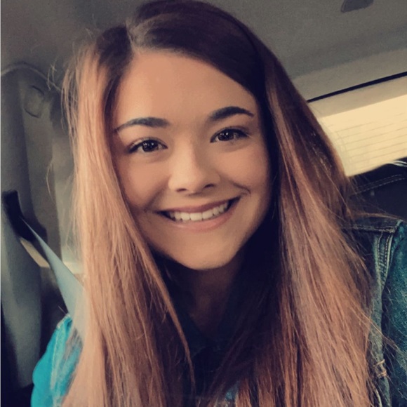 Meet your Posher, Cally - Picture 1 of 1